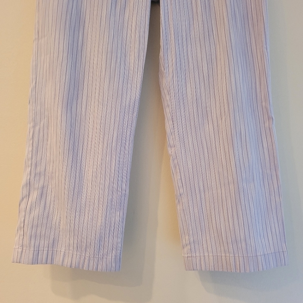 St. John Wide Leg Cropped Trousers White and Lilac Striped Pants Size 8 - Picture 3 of 12